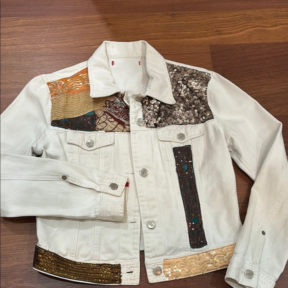 Stylish White Patchwork Jacket - image 1